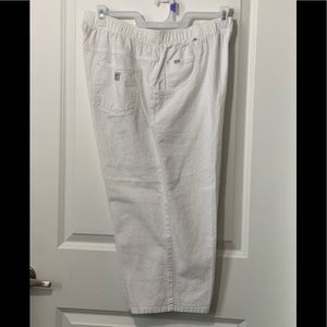 Blassport white Capri pants 18W